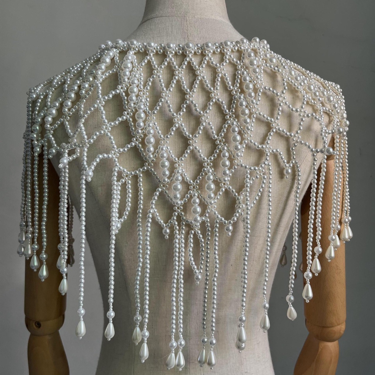 Handgefertigte Perlen-Körperke – Body Jewelry Vest Bewertung und Preis